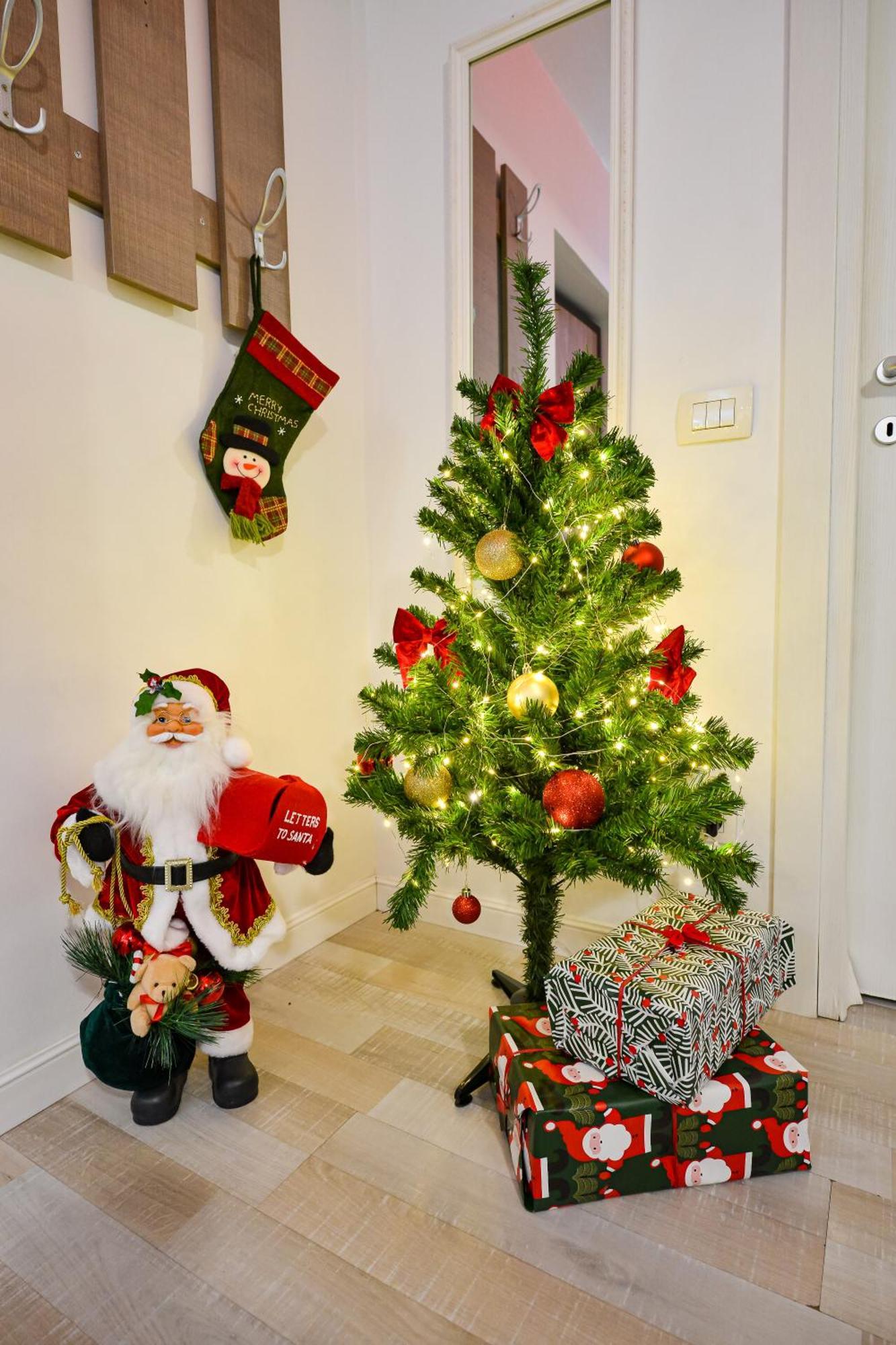 City Center Suite With Terrace Bukares Bagian luar foto